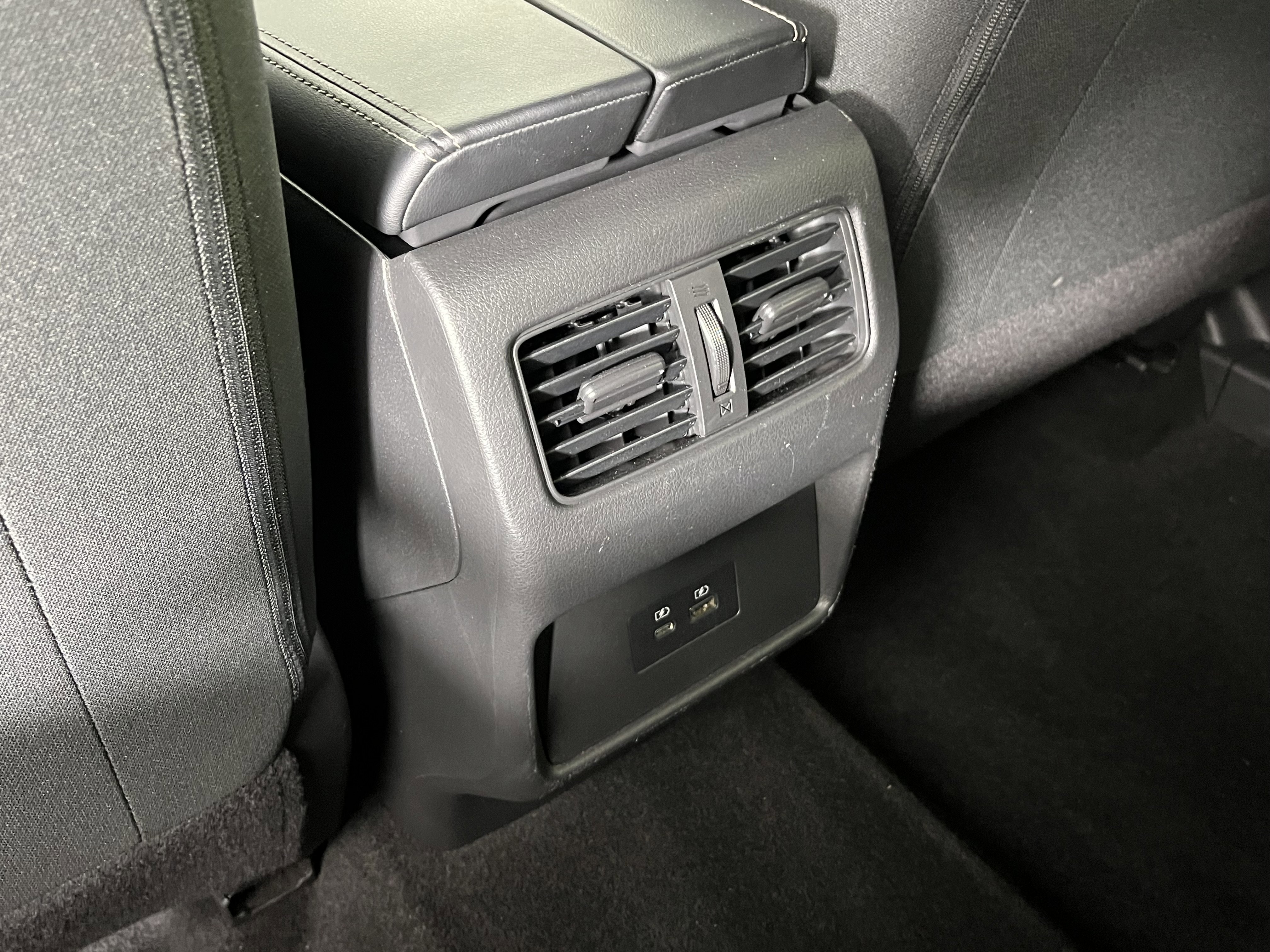 Used 2023 Nissan Rogue SV image 26