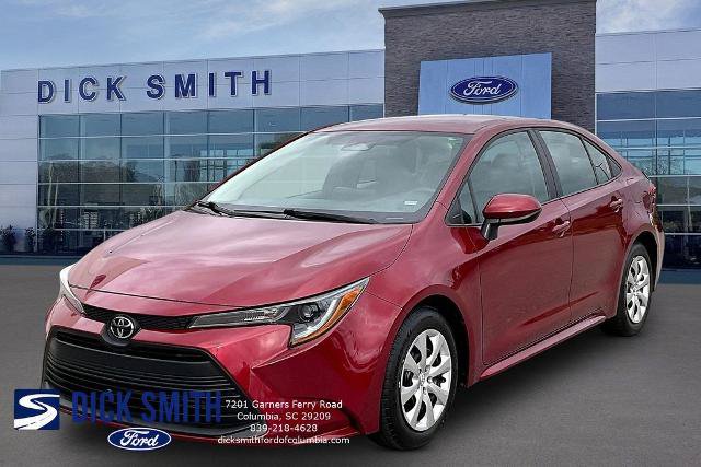 Used 2025 Toyota Corolla LE FWD image 1