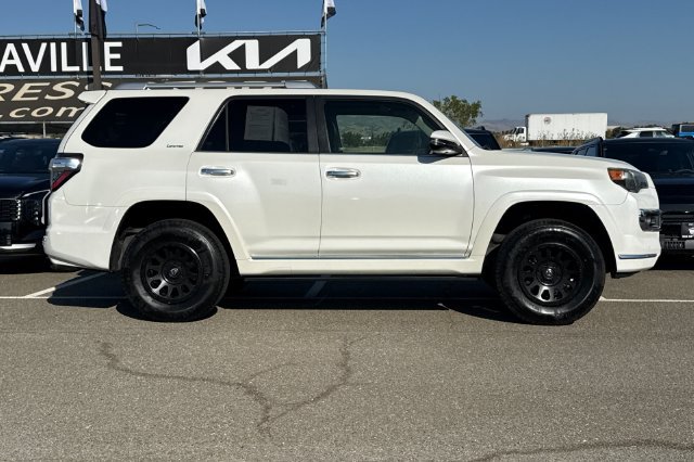 Used 2017 Toyota 4Runner Limited w/ Convenience Package AWD/4WD image 3