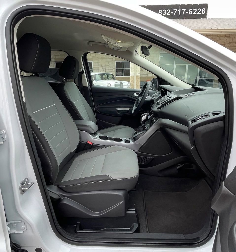 Used 2015 Ford Escape SE FWD image 26