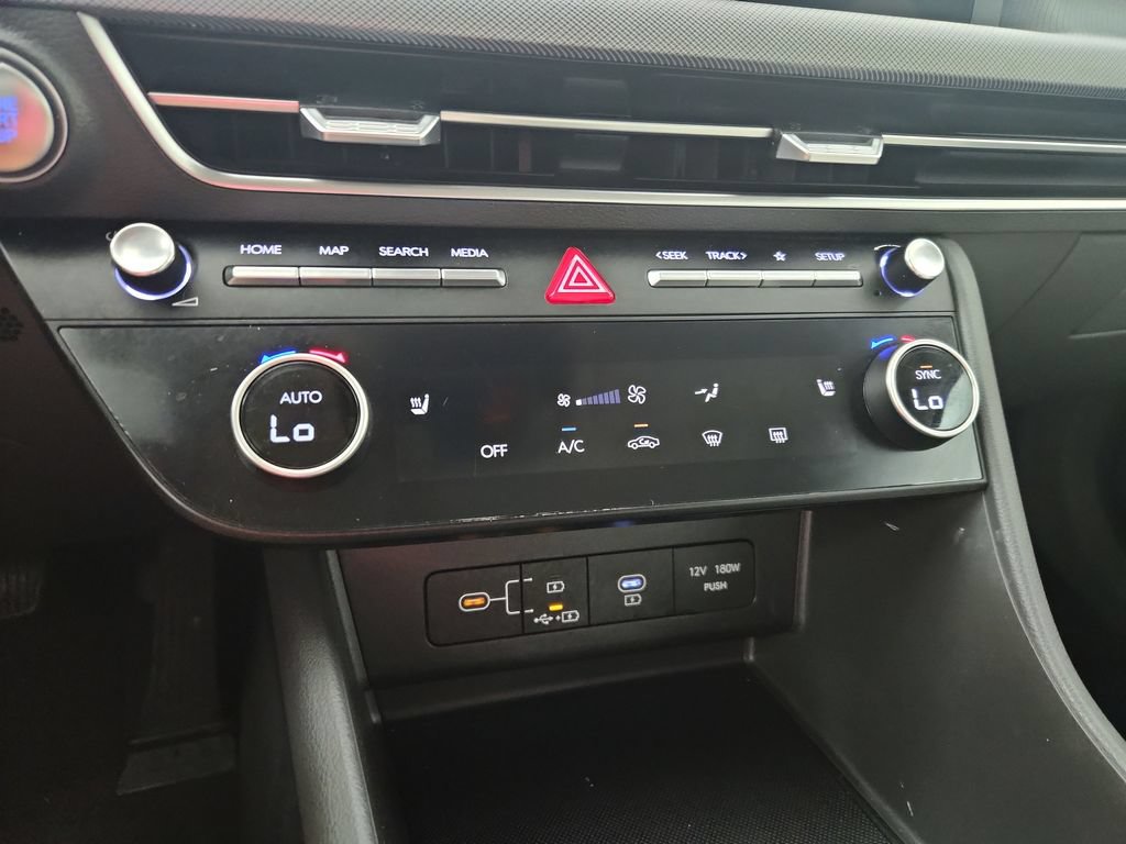 Used 2025 Hyundai Sonata SEL FWD image 28