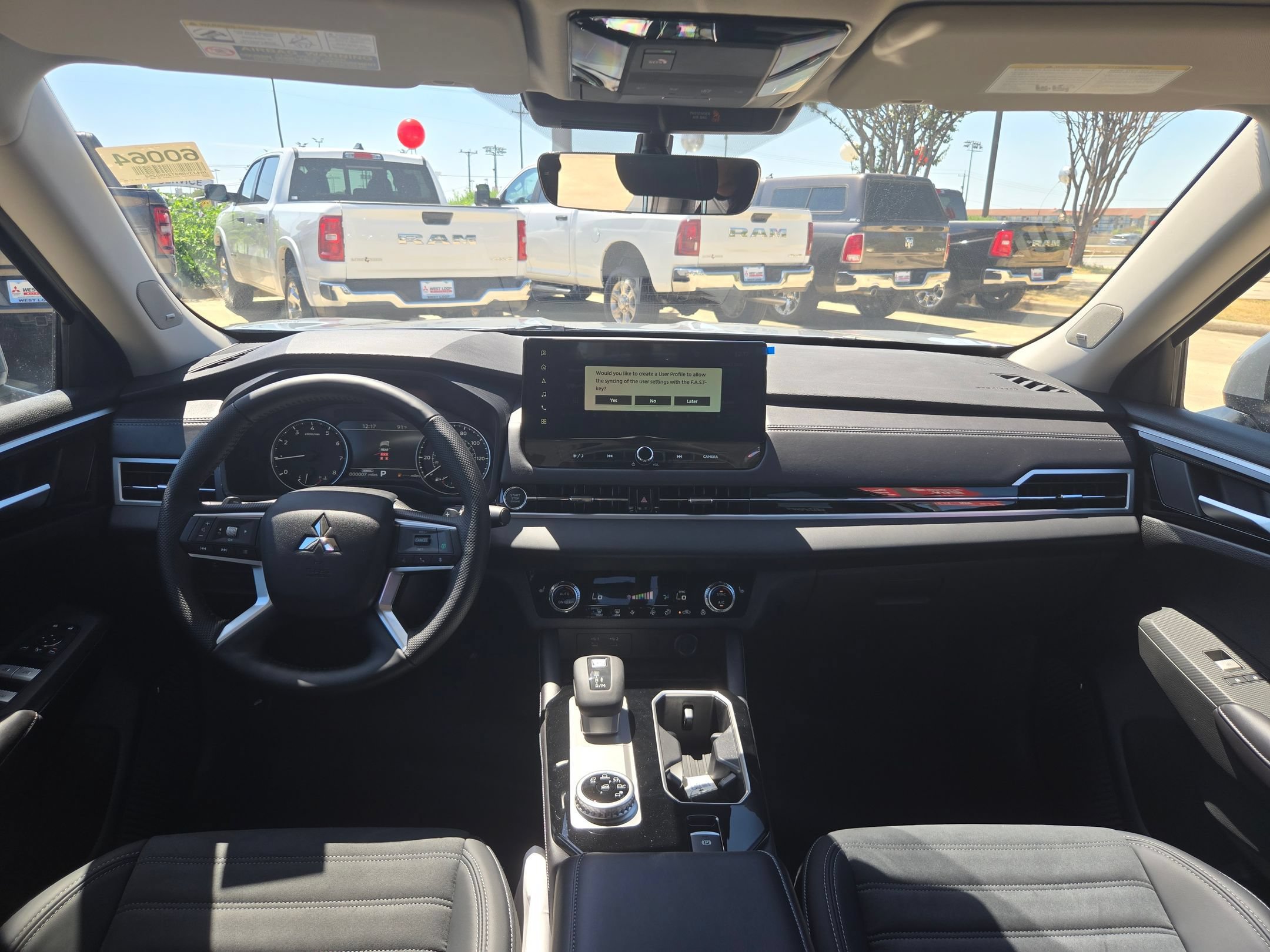 New 2026 Mitsubishi Outlander SE FWD image 14