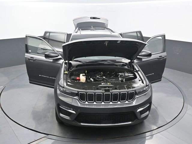 Used 2022 Jeep Grand Cherokee Limited image 69