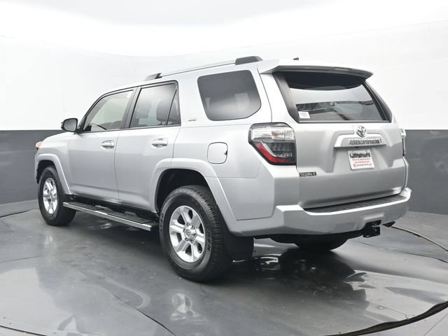 Used 2022 Toyota 4Runner SR5 RWD image 3