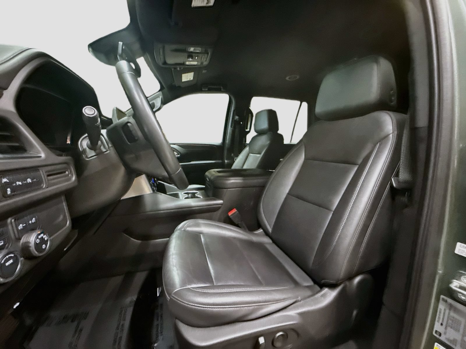 Used 2024 Chevrolet Tahoe LT AWD/4WD image 24