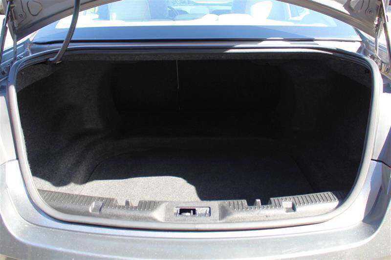 Used 2012 Ford Taurus SEL FWD image 23