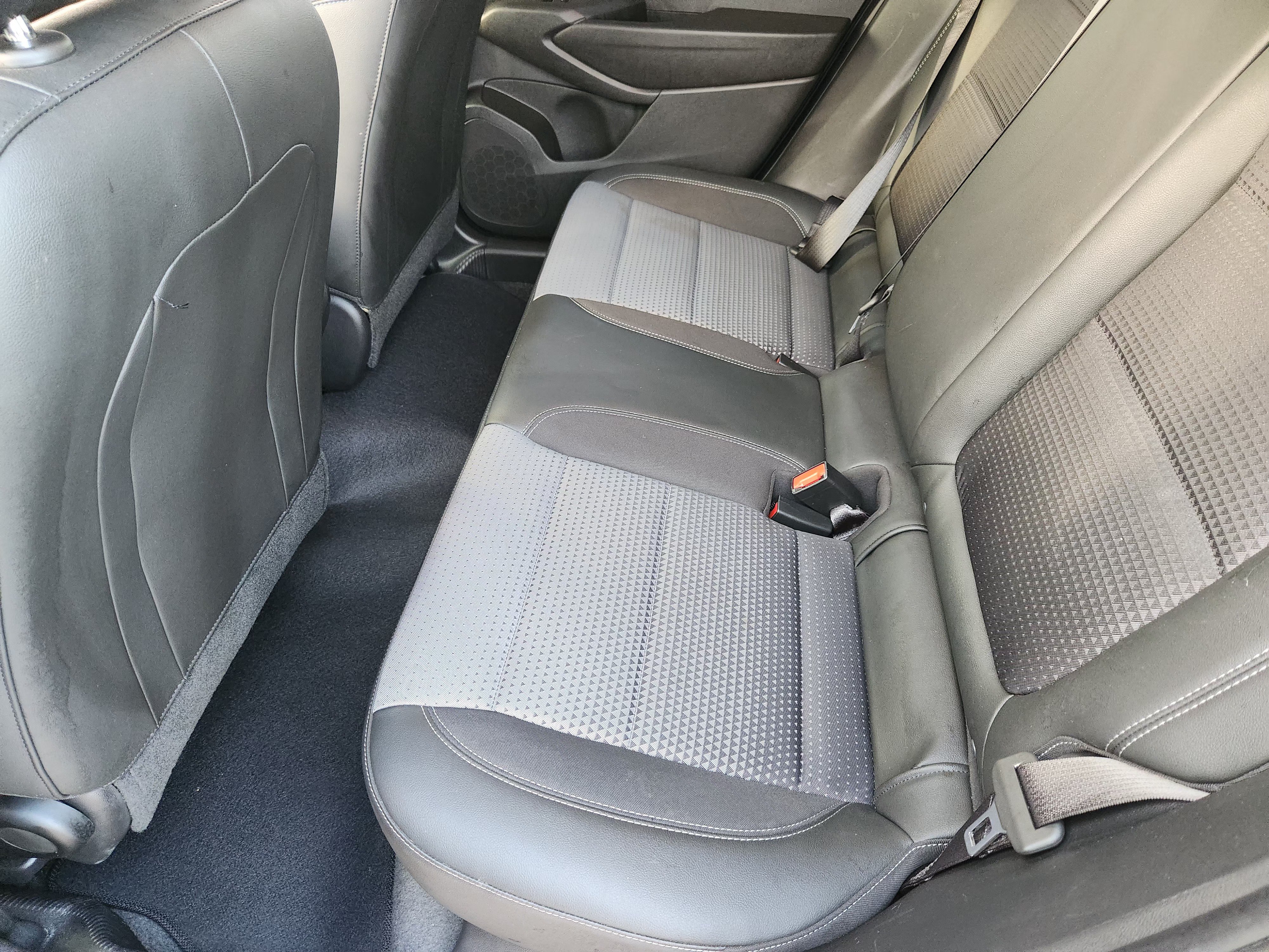 Used 2025 Chevrolet Trax LT FWD image 30