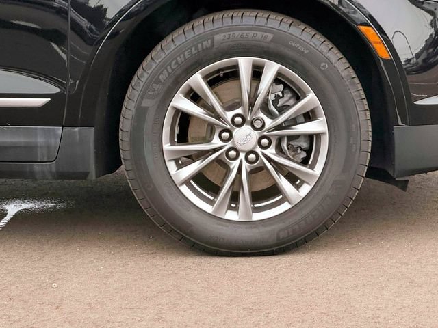 Used 2023 Cadillac XT5 Premium Luxury w/ LPO, Floor Liner Package FWD image 9