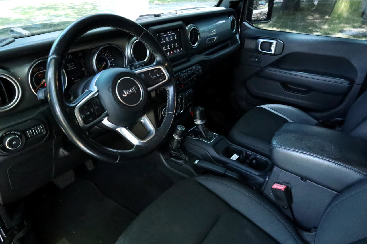 Used 2019 Jeep Wrangler Unlimited Sahara image 15