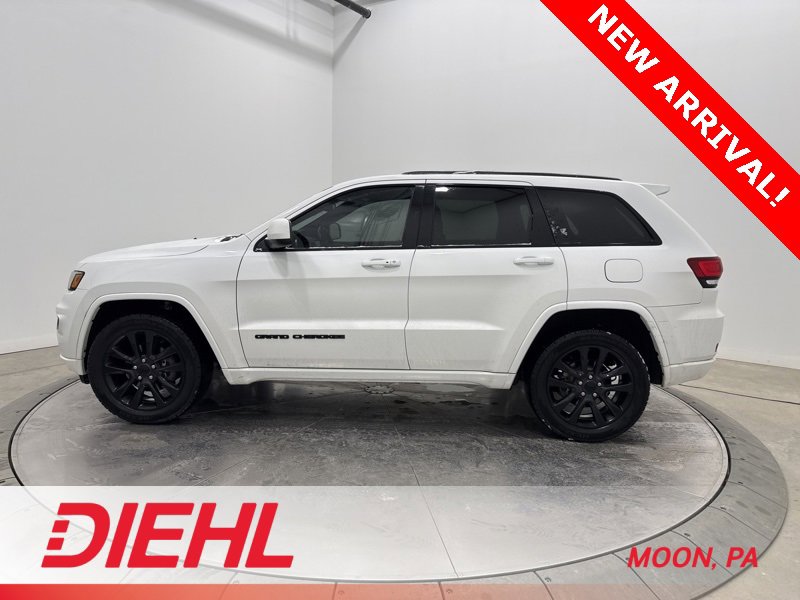 Used 2020 Jeep Grand Cherokee Altitude image 4