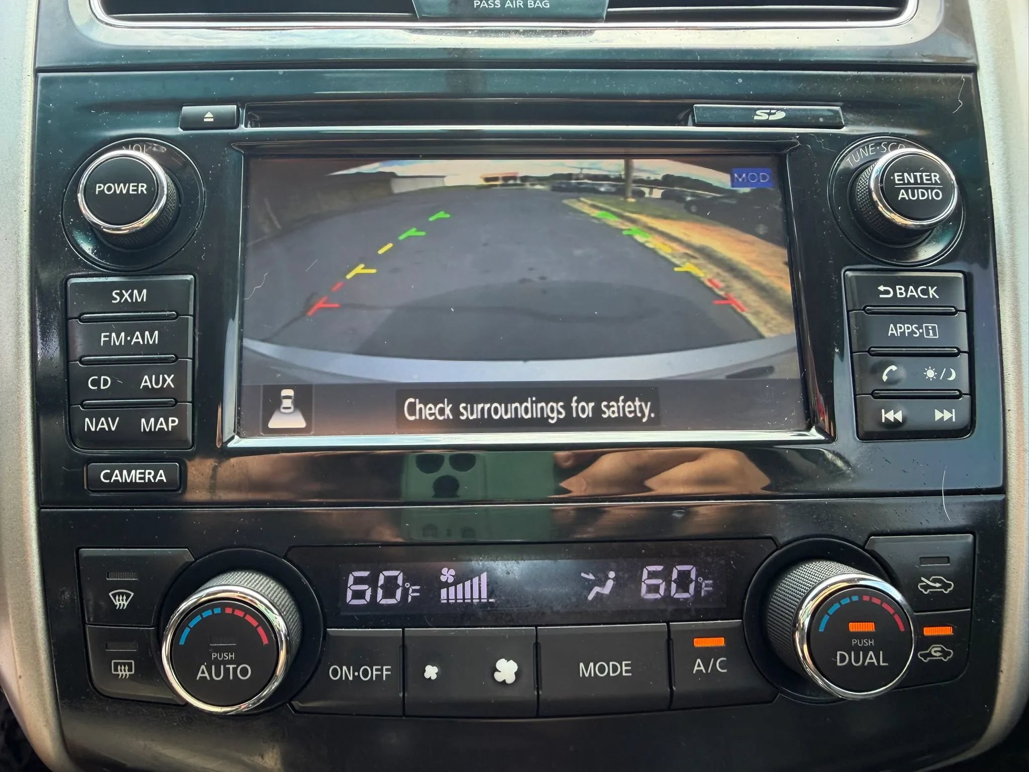 Used 2015 Nissan Altima 3.5 SL FWD image 25