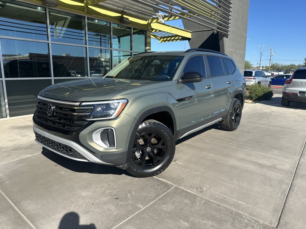 Used 2024 Volkswagen Atlas Peak Edition SE