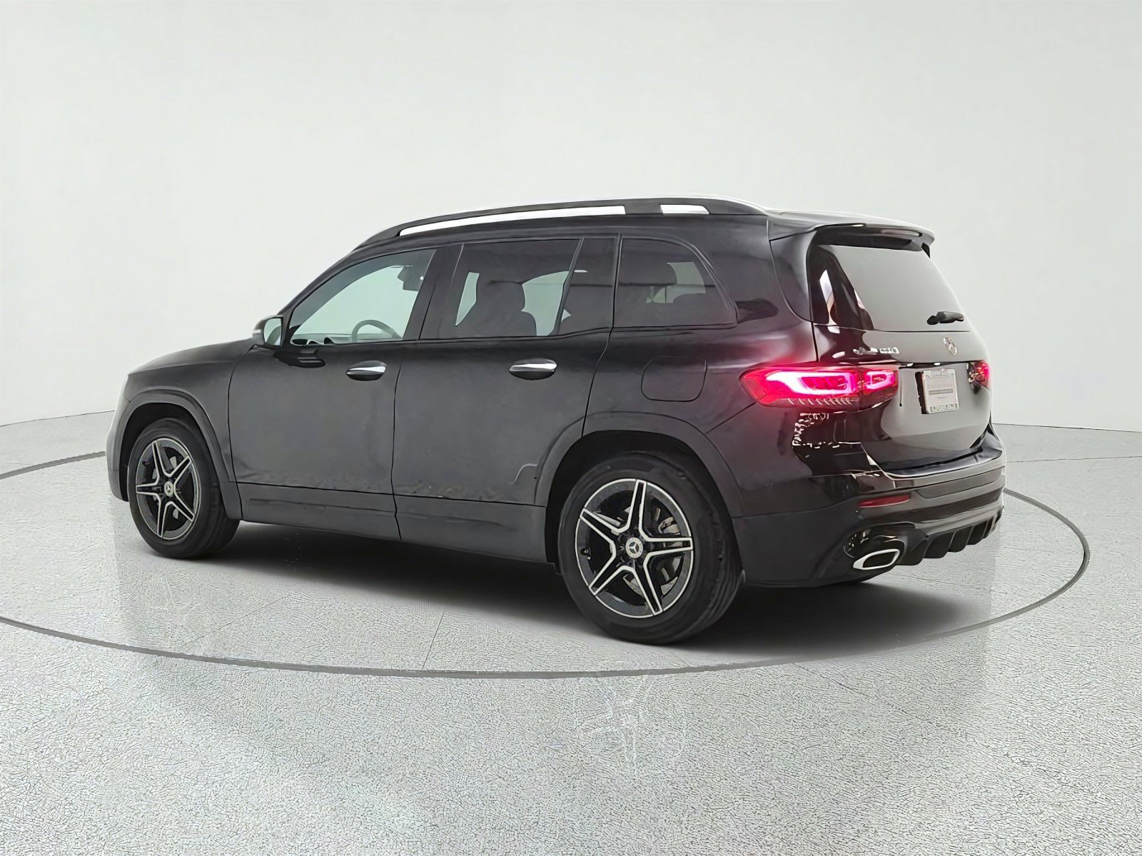 Used 2023 Mercedes-Benz GLB 250 image 7