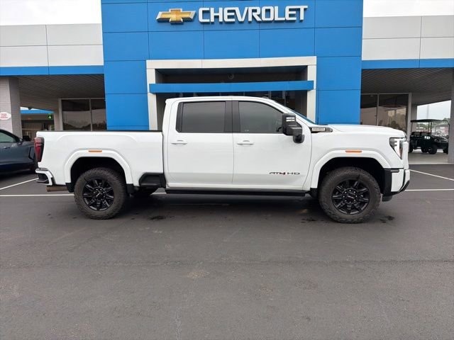 Used 2024 GMC Sierra 2500 AT4 w/ AT4 Premium Plus Package AWD/4WD image 2
