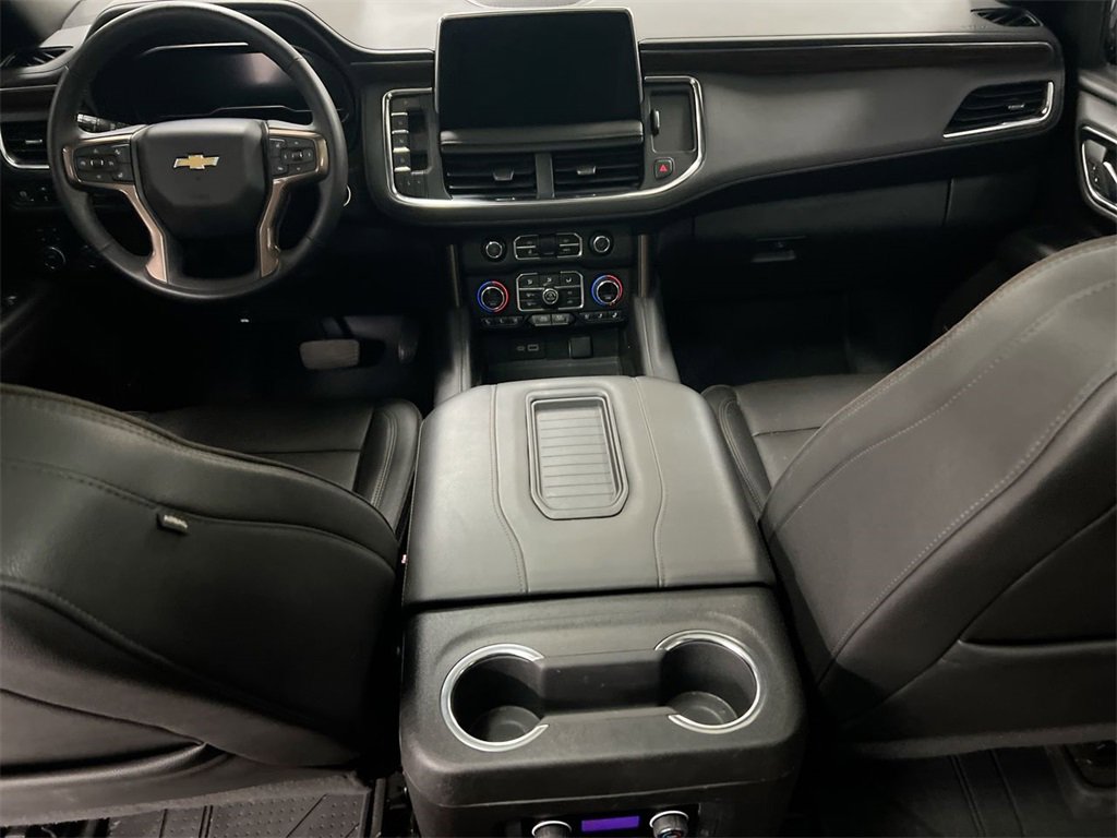 Used 2024 Chevrolet Suburban High Country image 10
