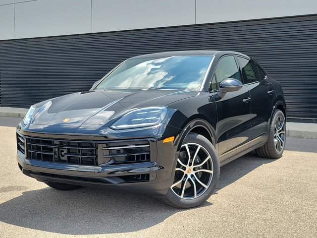 New 2026 Porsche Cayenne Coupe AWD/4WD image 1