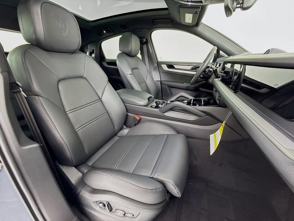 New 2026 Porsche Cayenne S AWD/4WD image 30