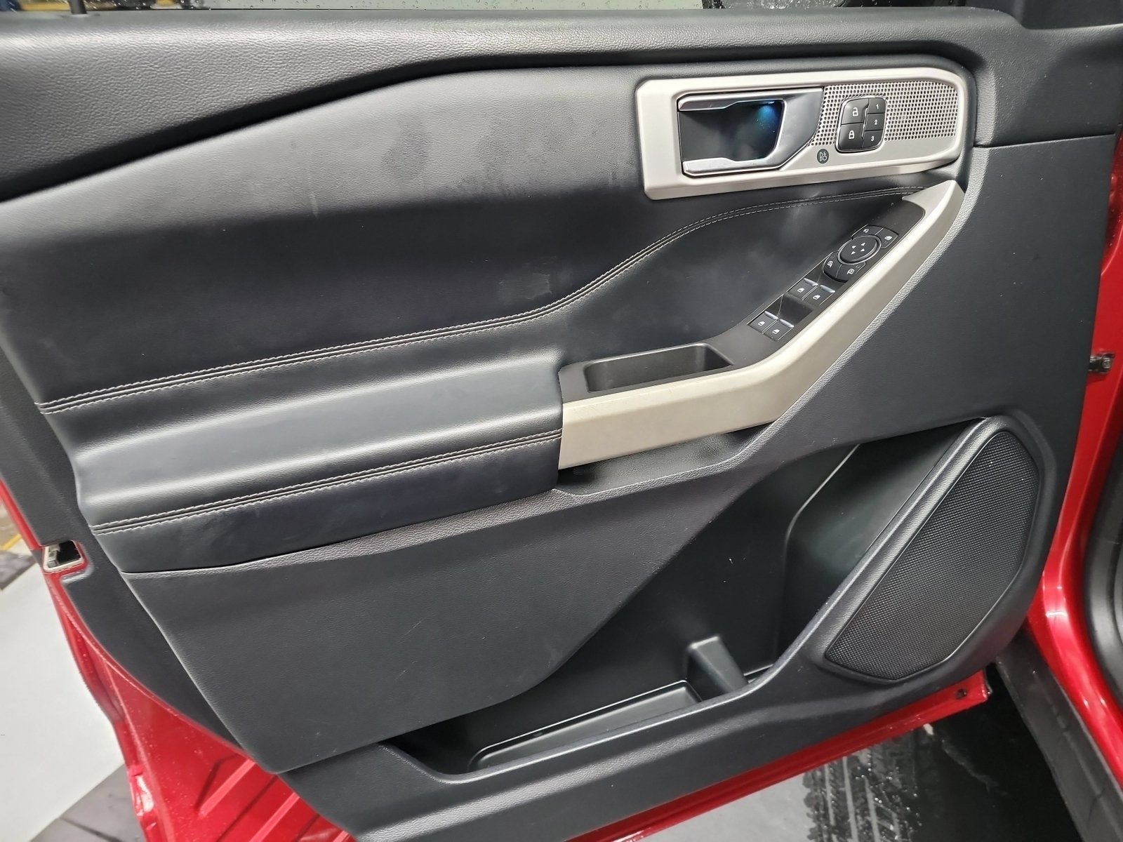 Used 2020 Ford Explorer Limited AWD/4WD image 13