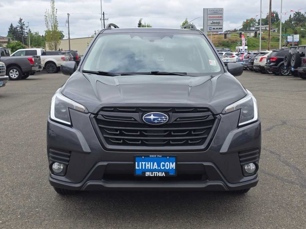 Used 2022 Subaru Forester Premium AWD/4WD image 8