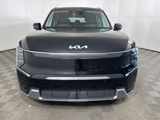 Used 2024 Kia EV9 Wind image 8