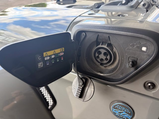Used 2023 Jeep Wrangler Unlimited Sahara AWD/4WD image 11