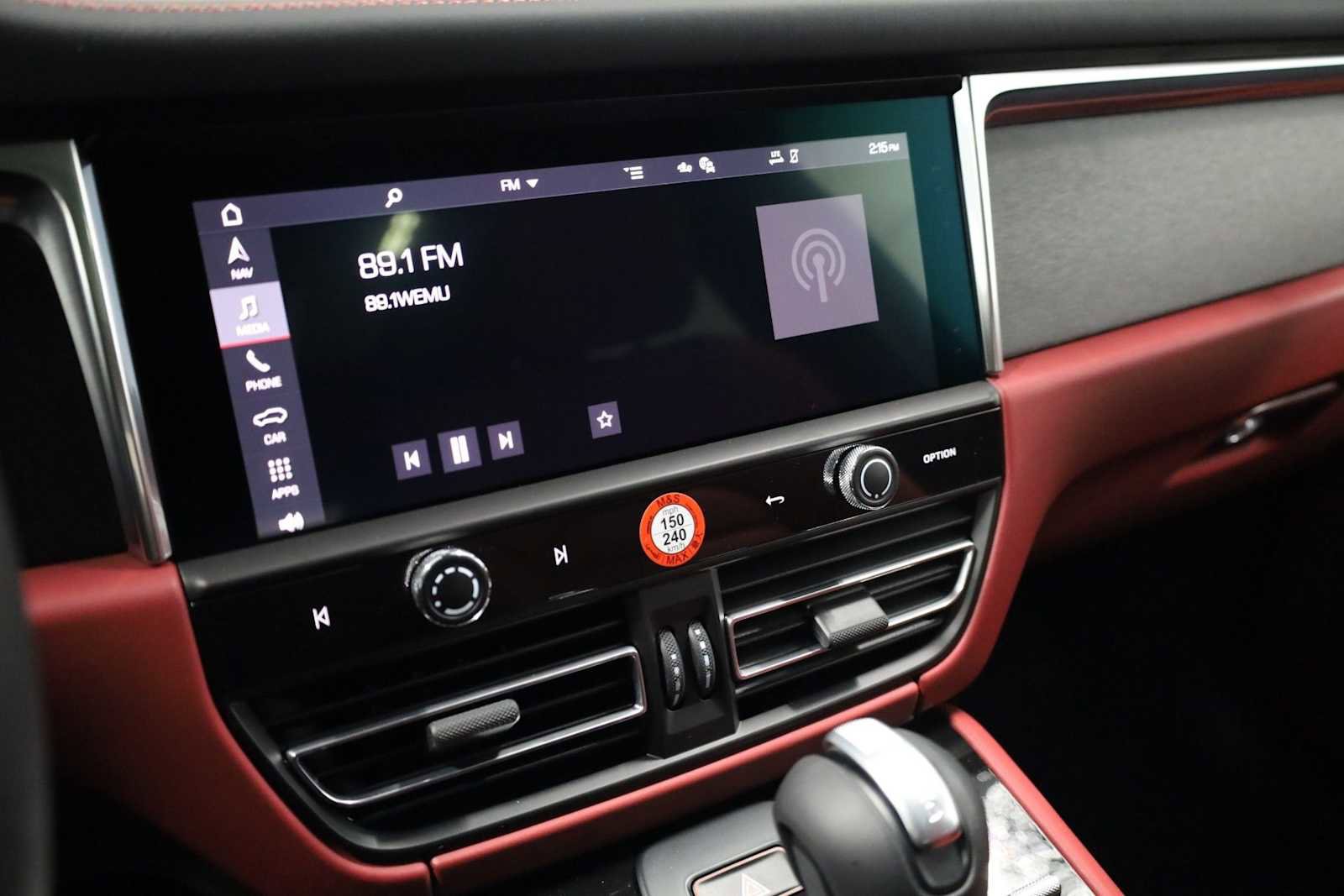 New 2026 Porsche Macan GTS image 32