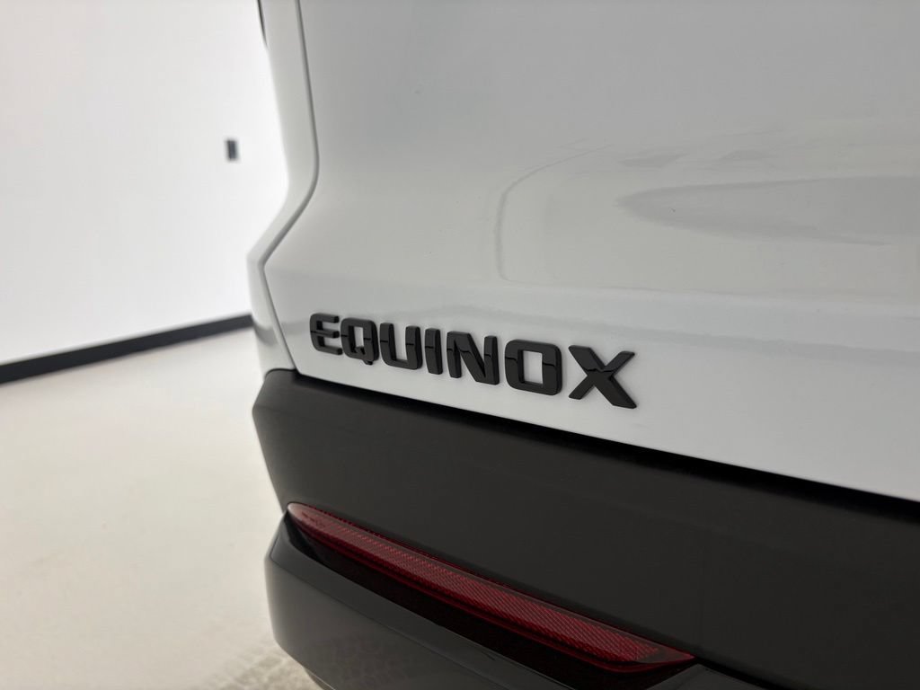New 2027 Chevrolet Equinox RS w/ Safety and Technology Package FWD image 25