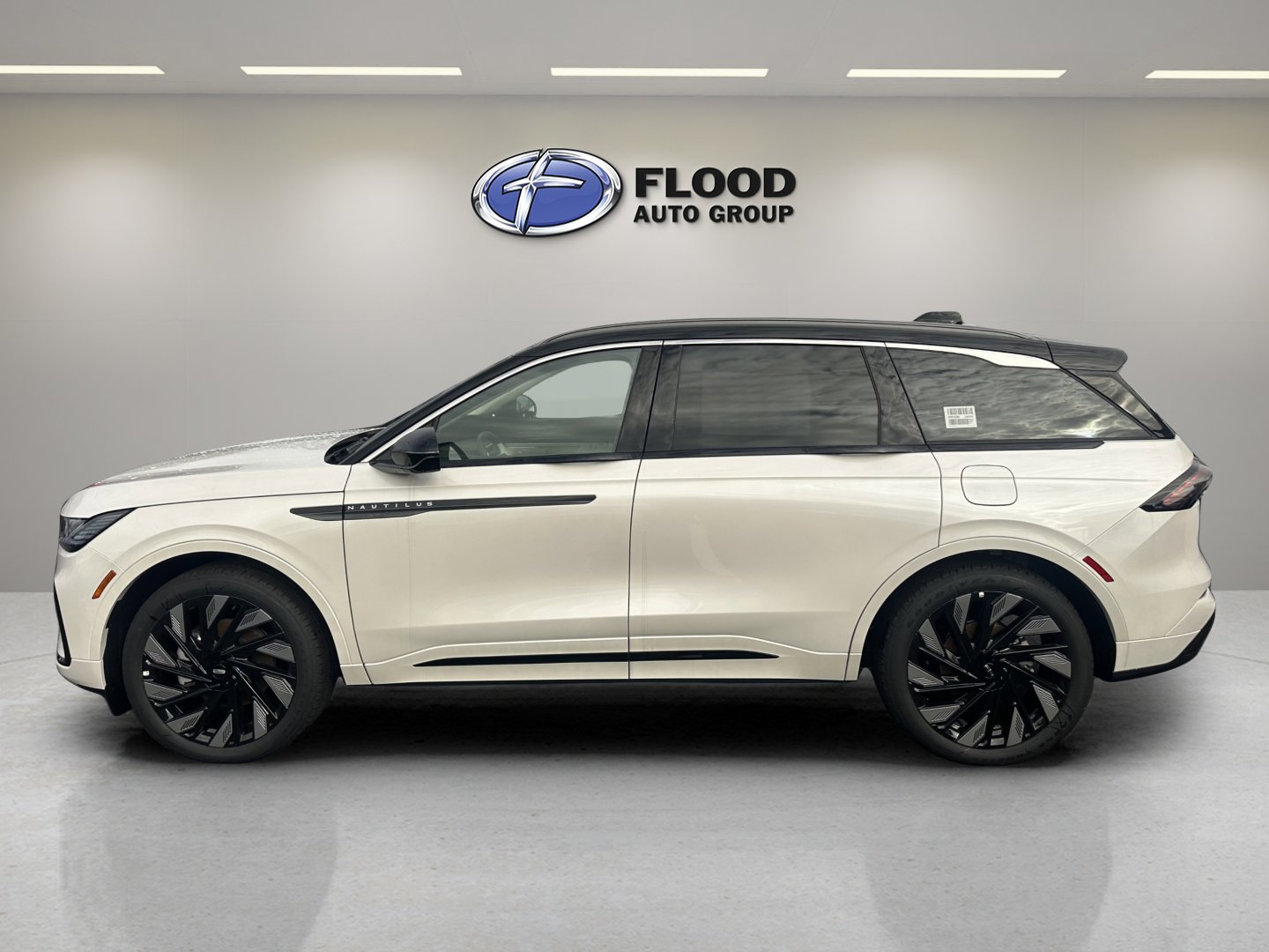 New 2026 Lincoln Nautilus Black Label w/ Jet Appearance Package image 5