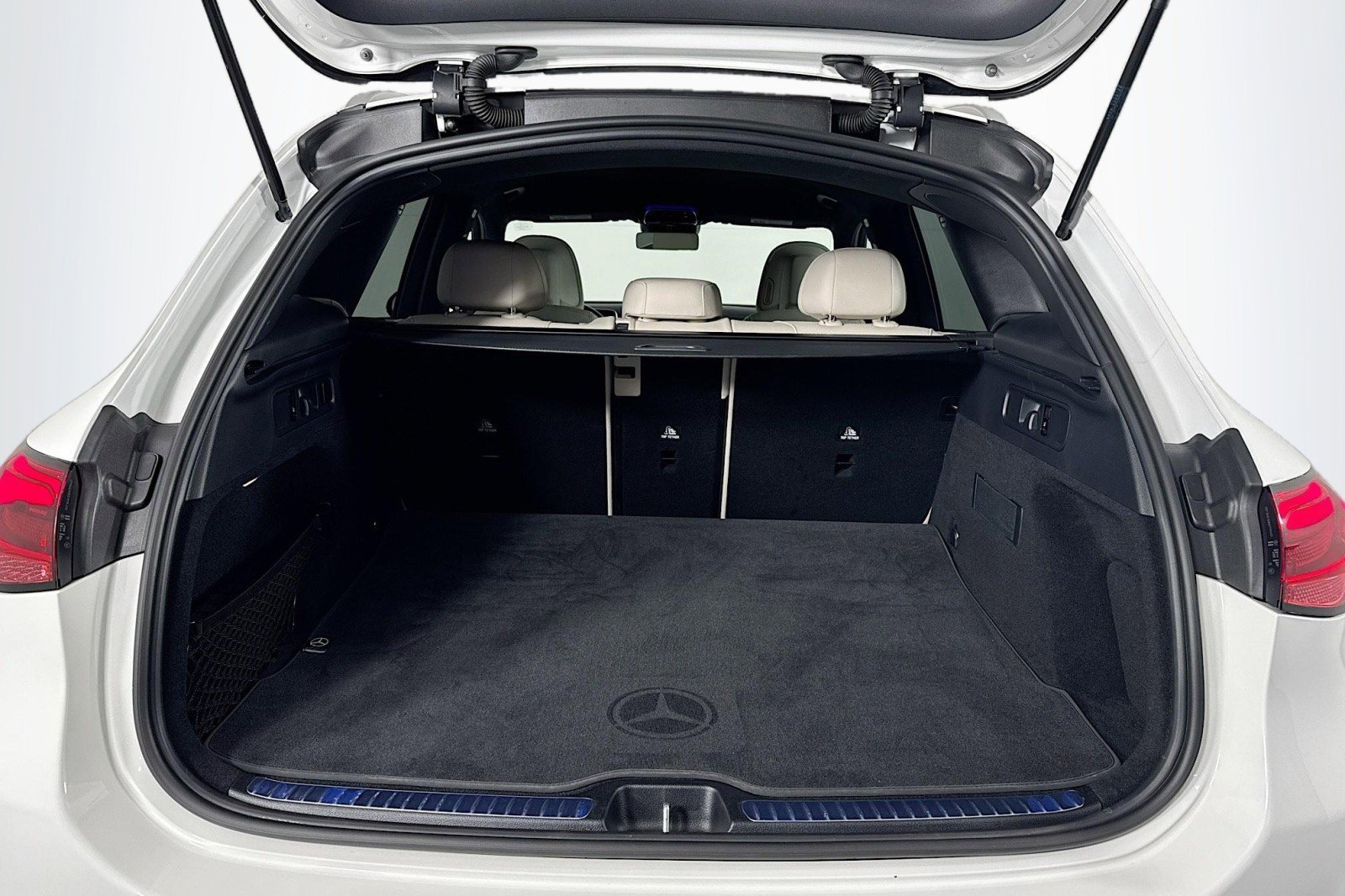 Certified 2025 Mercedes-Benz GLC 300 image 22