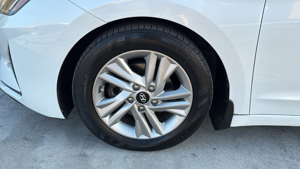 Used 2020 Hyundai Elantra Value Edition image 9