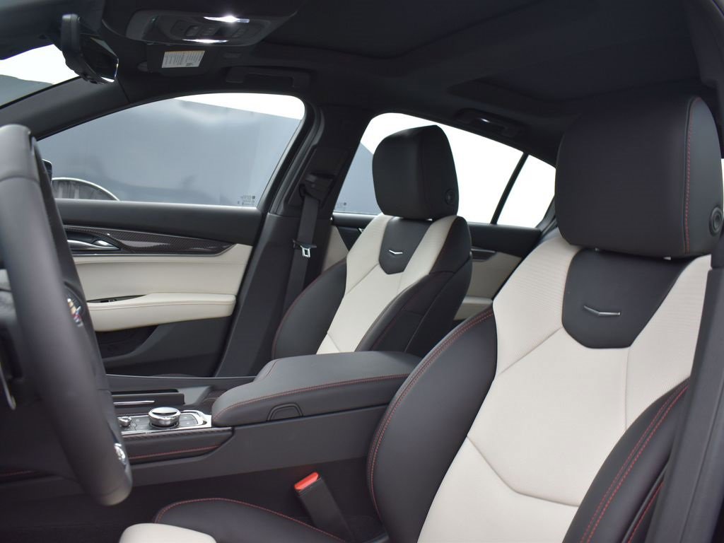 New 2026 Cadillac CT5 V w/ Technology Package image 10