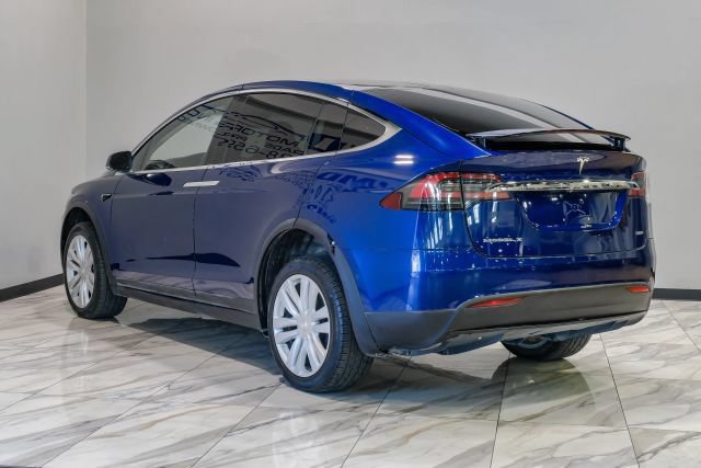 Used 2016 Tesla Model X 90D AWD/4WD image 16