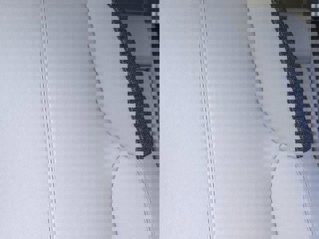 New 2025 Cadillac Optiq Luxury 1 image 21