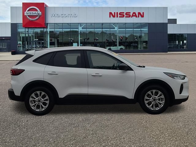 Used 2025 Ford Escape Active FWD image 8
