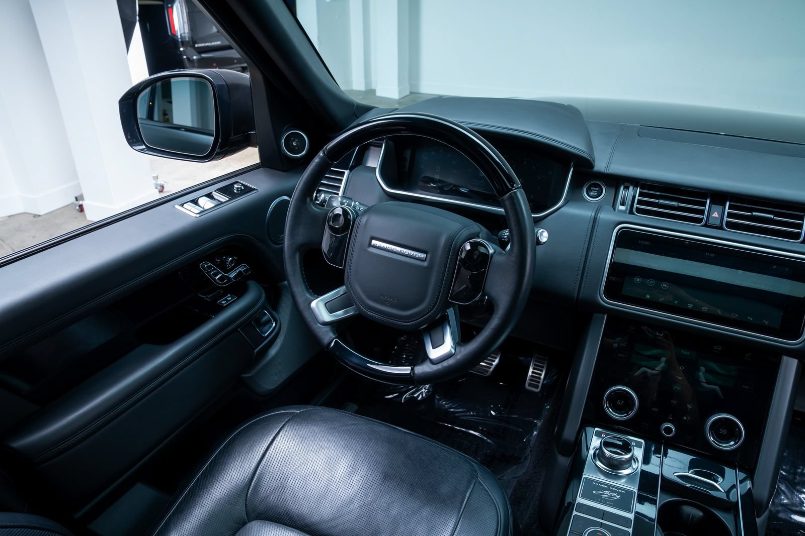 Used 2021 Land Rover Range Rover Autobiography Fifty Edition AWD/4WD image 9