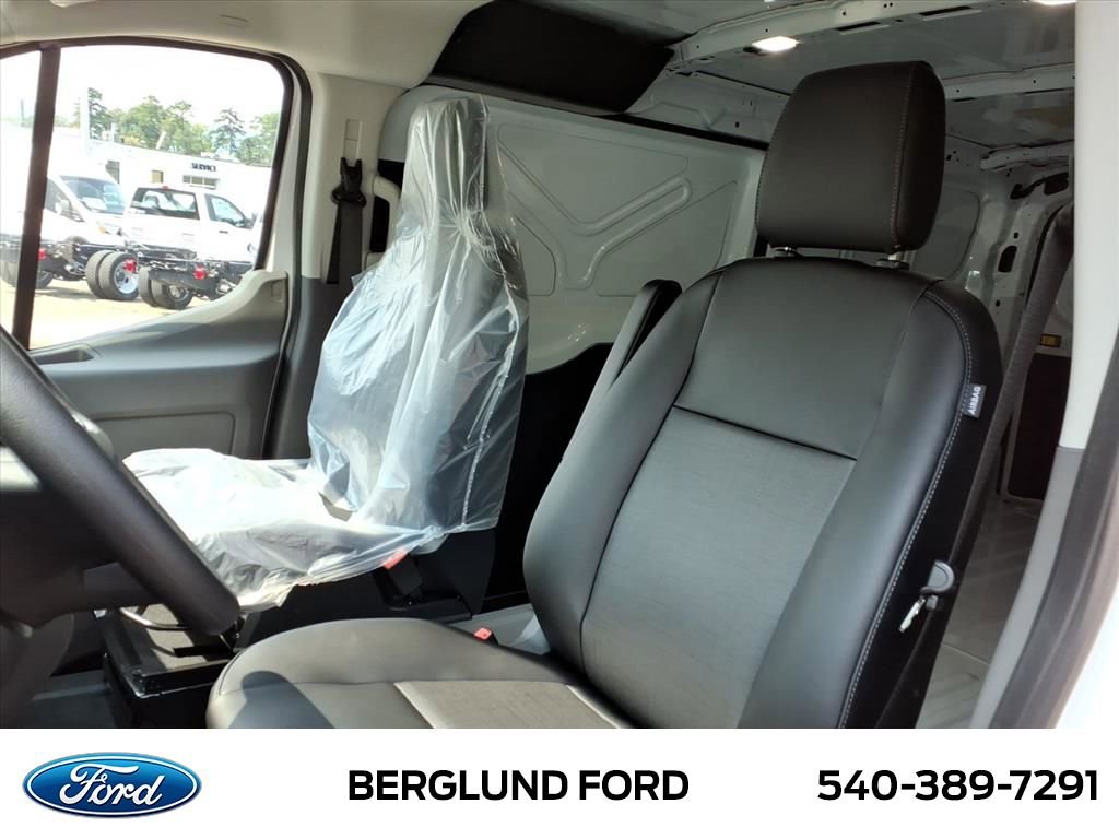 New 2025 Ford Transit 250 Low Roof image 12