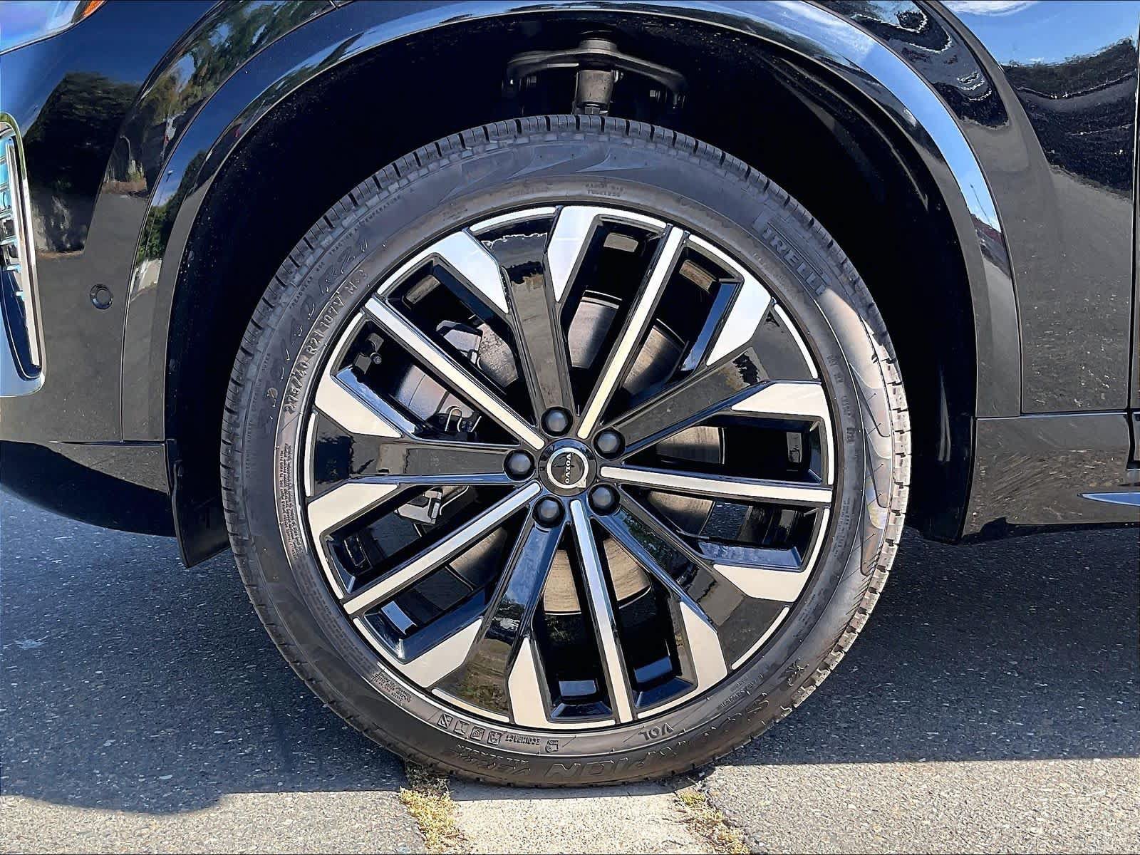 New 2026 Volvo XC90 T8 Ultra w/ Protection Package AWD/4WD image 14