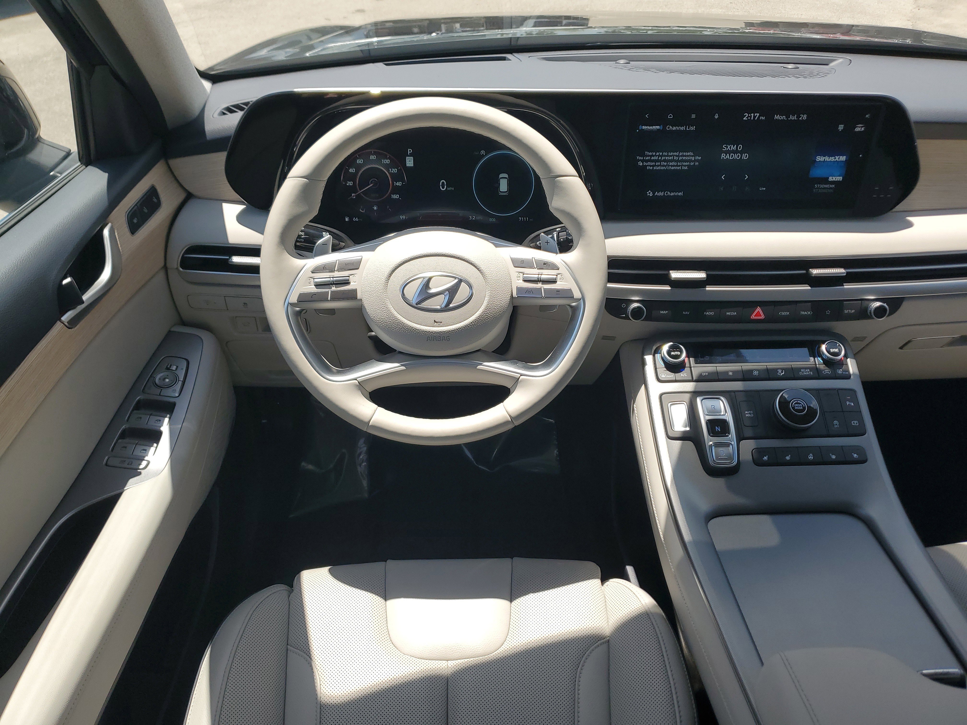Used 2025 Hyundai Palisade Limited image 22