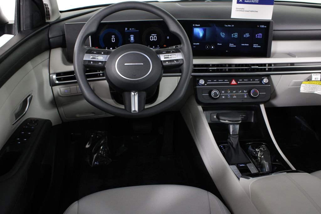 Certified 2026 Hyundai Tucson SE image 8