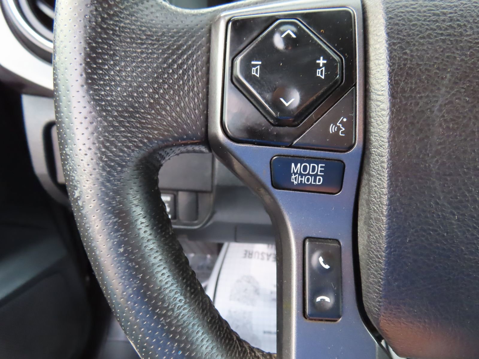 Used 2021 Toyota Tacoma TRD Sport image 19