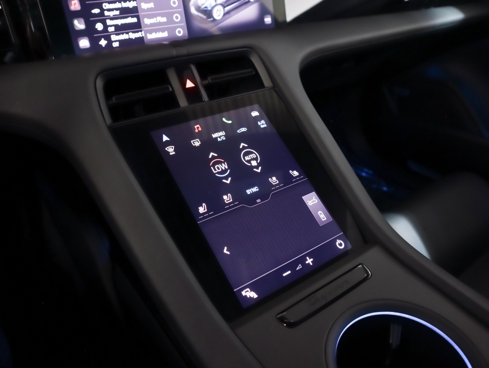 Used 2024 Porsche Taycan 4S image 17