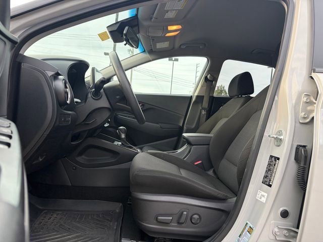 Used 2023 Hyundai Kona SEL image 10