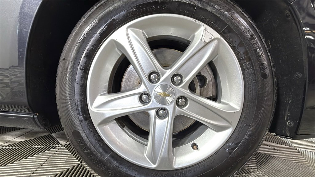 Used 2023 Chevrolet Malibu LT image 36