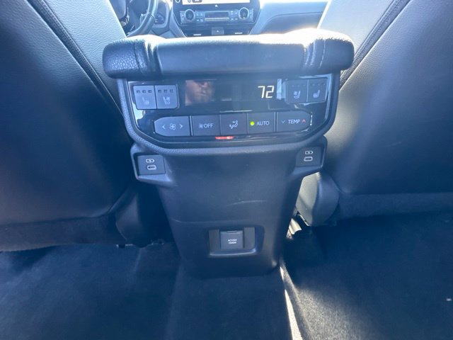 Used 2024 Toyota Grand Highlander AWD Hybrid image 20