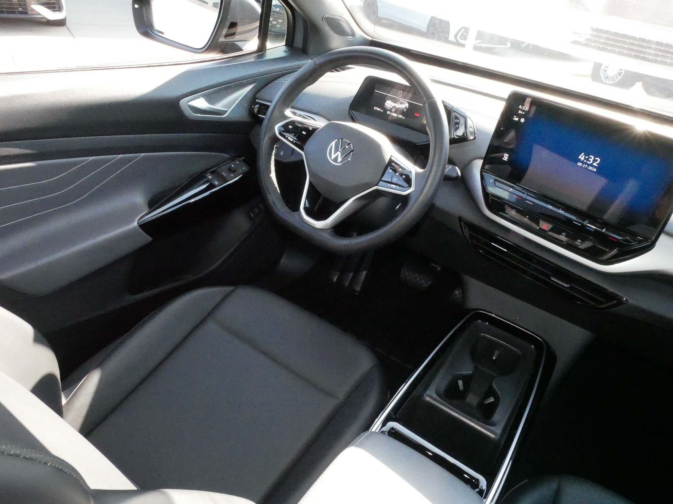 Certified 2023 Volkswagen ID.4 Pro S AWD/4WD image 9
