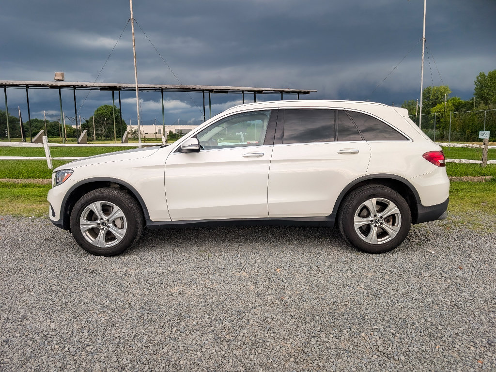 Used 2018 Mercedes-Benz GLC 300 4MATIC image 9