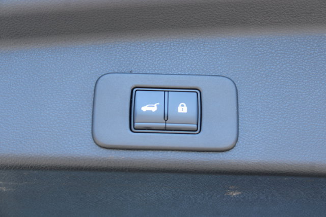 Used 2025 Nissan Murano SV FWD image 39