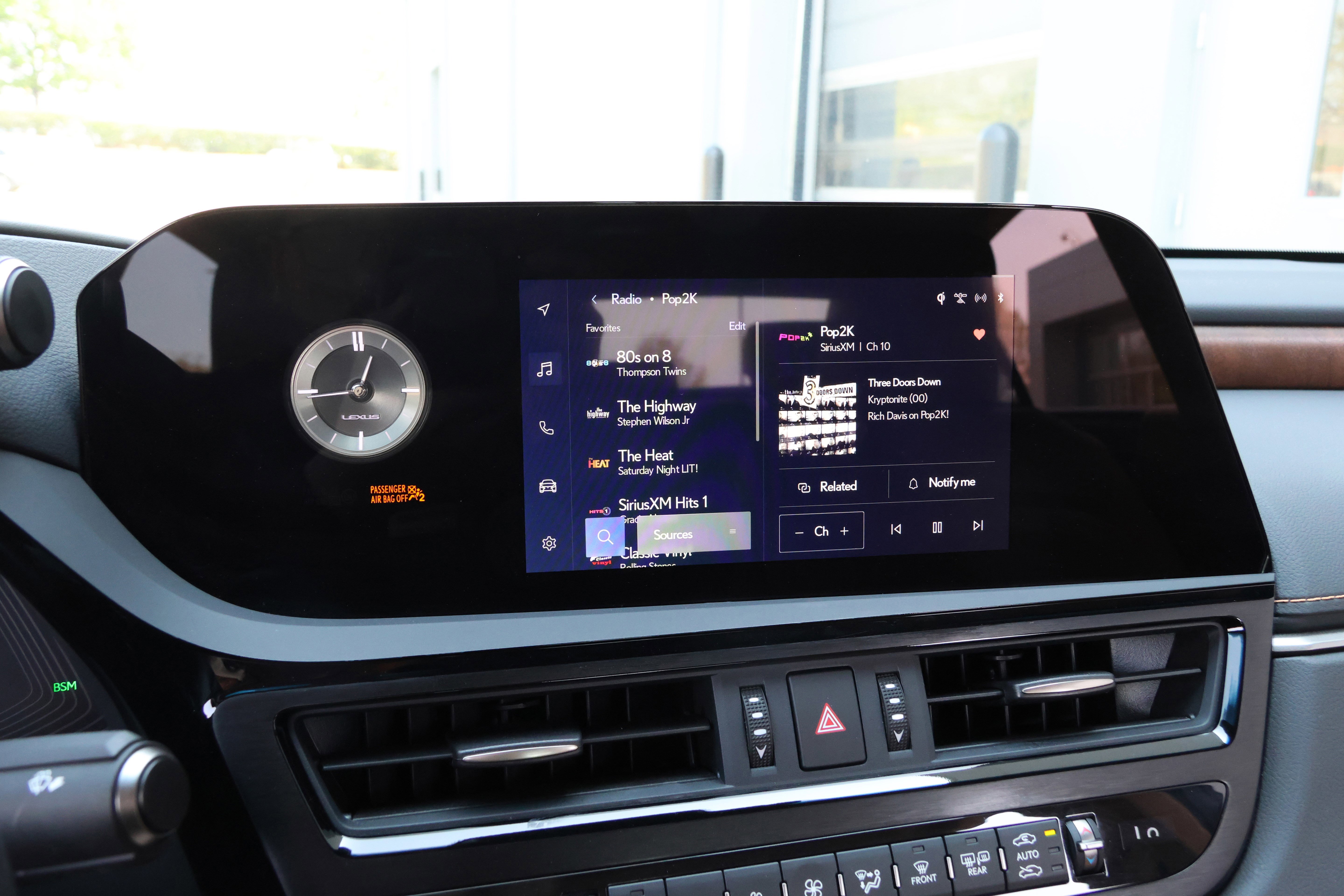 Certified 2025 Lexus ES 350 w/ Premium Package image 21