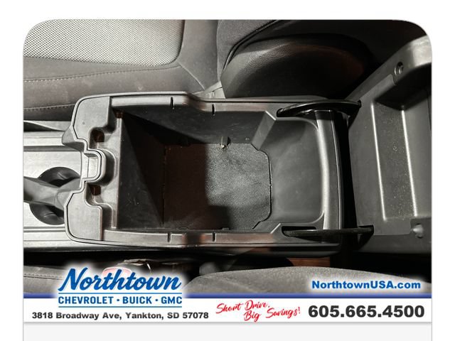 Used 2015 Chevrolet Captiva Sport LS FWD image 25