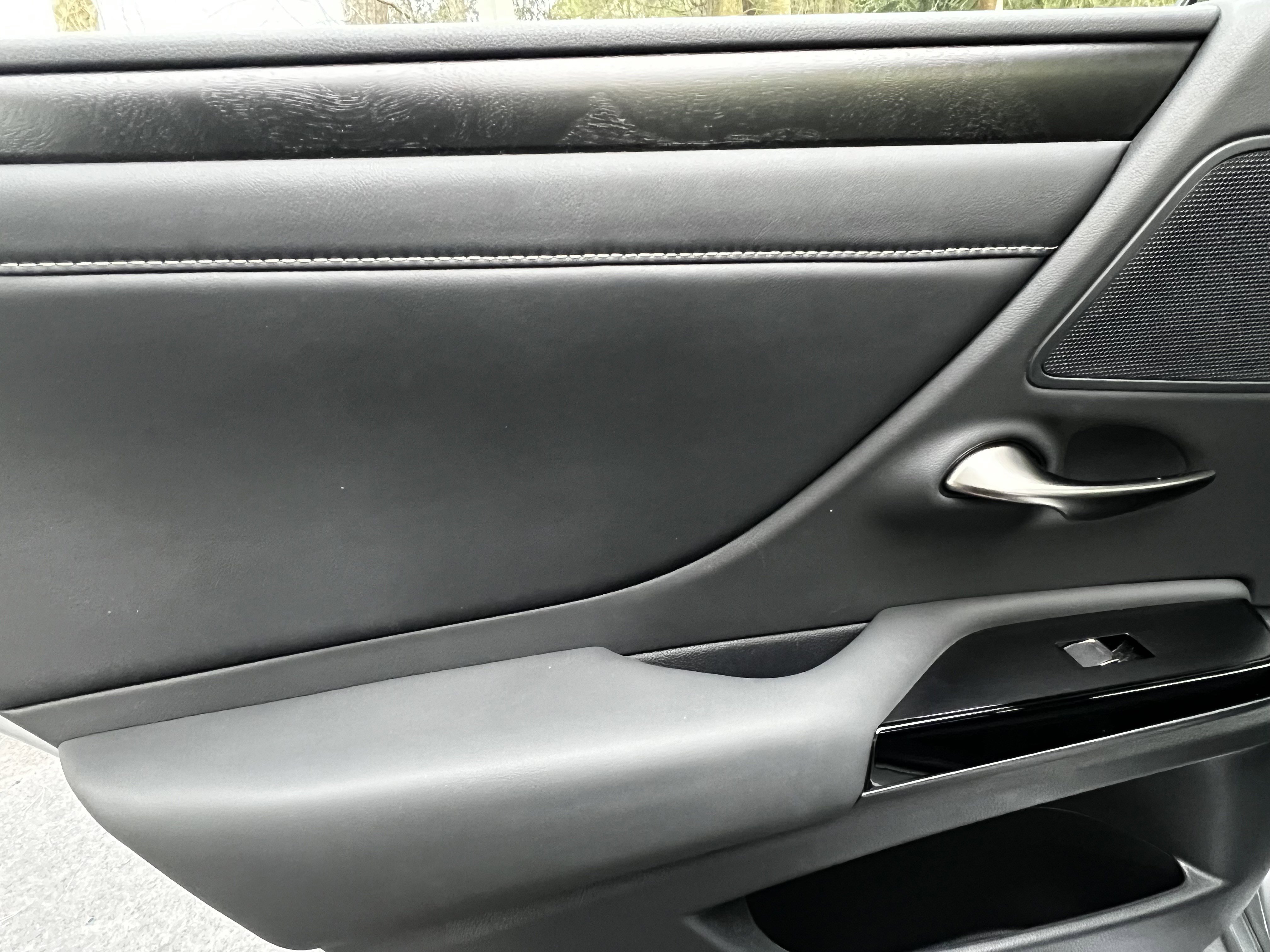 Certified 2022 Lexus ES 350 w/ Premium Package image 30